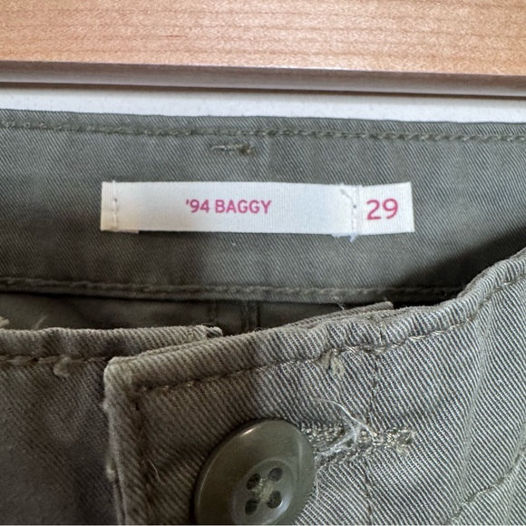 Levi’s 94 Baggy Cargo Pants - Picture 3 of 12